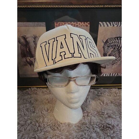 Vans Other - Vans Cream Snapback with Bold Black-Outline Logo